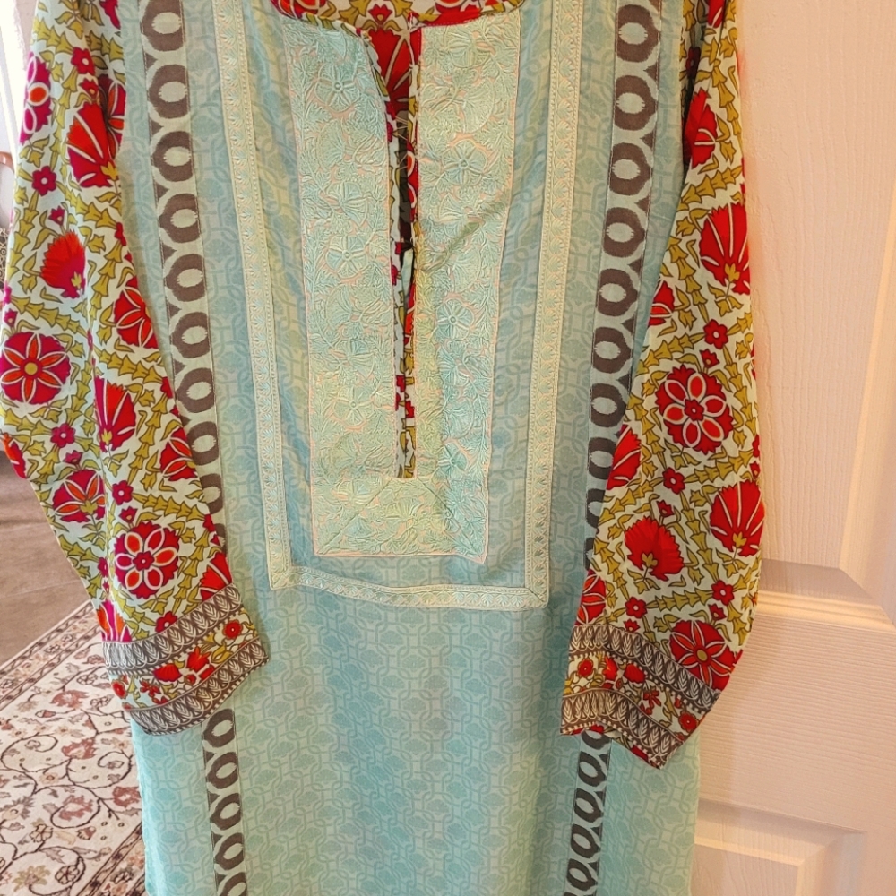 Pakistani Kurta - image 1